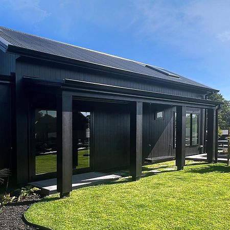 Hillbrook - A Luxurious Guesthouse Ohauiti 외부 사진